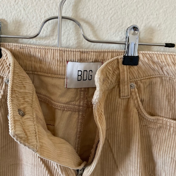 BDG Urban Outfitters High Rise Mom Corduroy Pants size 28 - Picture 5 of 12